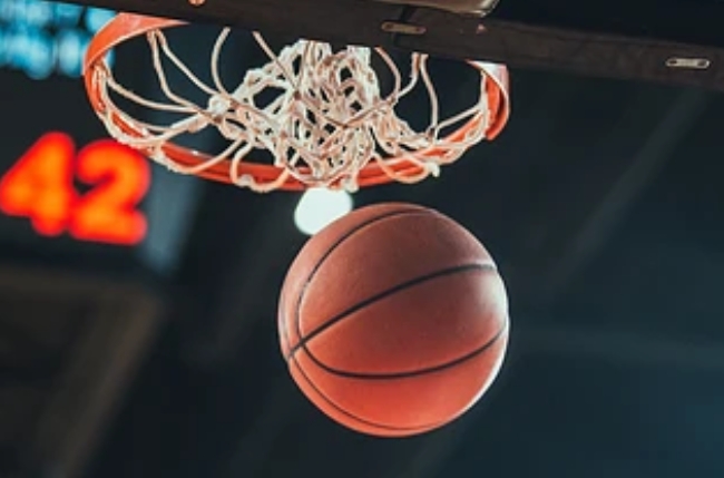里奇斯或拒绝球员选项，马刺考虑3000万合同引进
